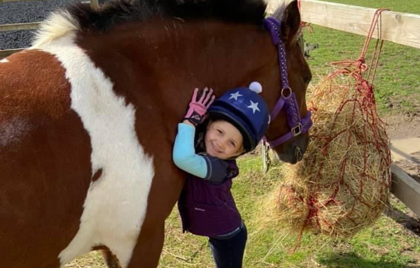 folly-farm-peterborough-pony-days-birthdays-horse-riding-kids